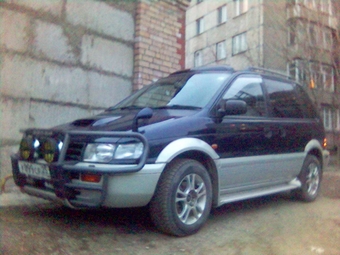 1995 Mitsubishi RVR