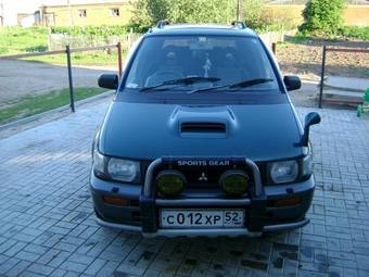 1995 Mitsubishi RVR Pictures