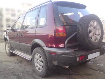 1995 Mitsubishi RVR Pictures