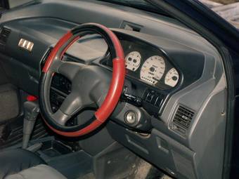 1995 Mitsubishi RVR Photos