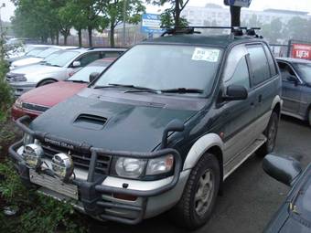 1995 Mitsubishi RVR Pictures