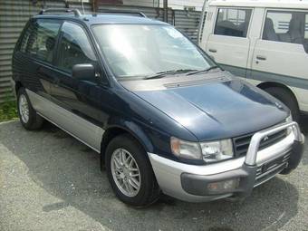 1995 Mitsubishi RVR Pictures