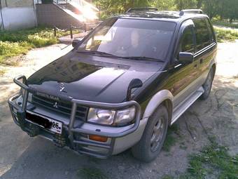 1995 Mitsubishi RVR Pictures