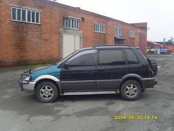 1995 Mitsubishi RVR Photos