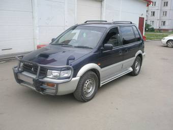 1995 Mitsubishi RVR Pictures