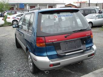 1995 Mitsubishi RVR Photos