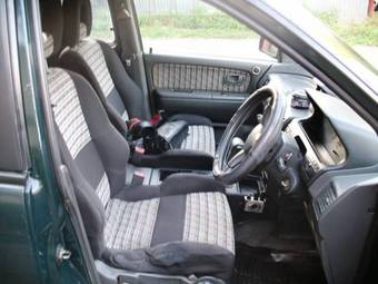1995 Mitsubishi RVR Pictures