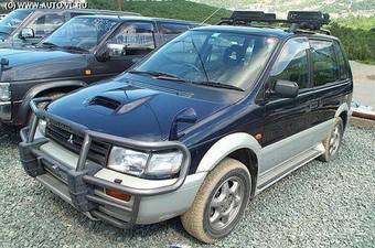 1995 Mitsubishi RVR Photos