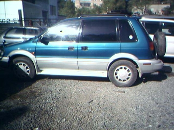 1996 Mitsubishi RVR