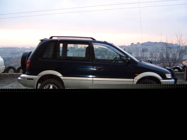 1996 Mitsubishi RVR