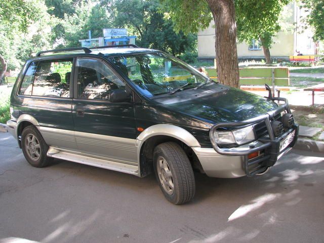 1996 Mitsubishi RVR