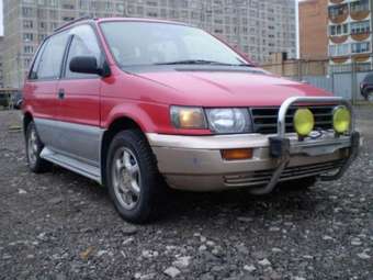 1996 Mitsubishi RVR Photos