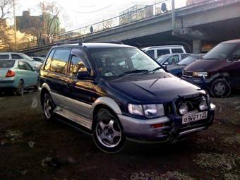 1996 Mitsubishi RVR Pictures