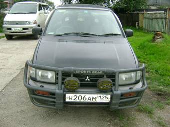 1996 Mitsubishi RVR Pictures