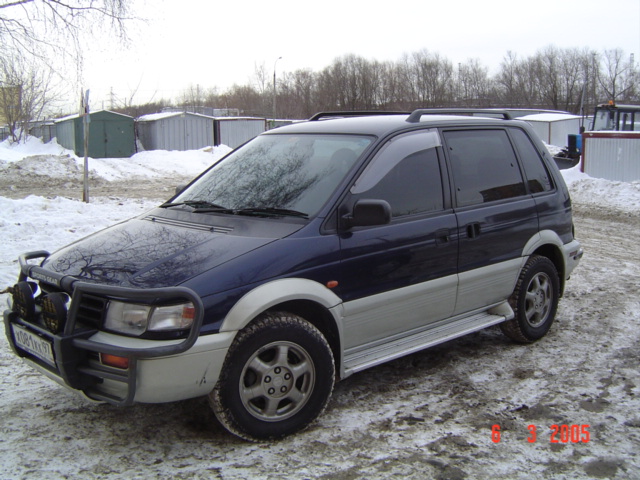 1997 Mitsubishi RVR