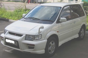 1997 Mitsubishi RVR