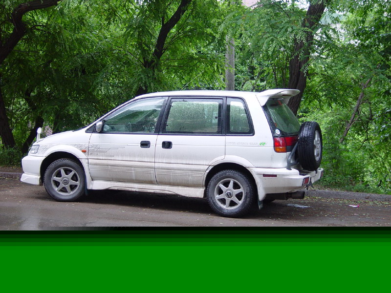 1997 Mitsubishi RVR