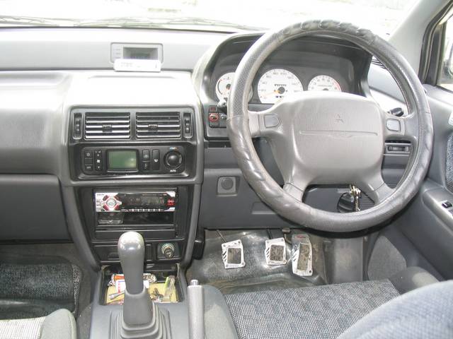 1997 Mitsubishi RVR