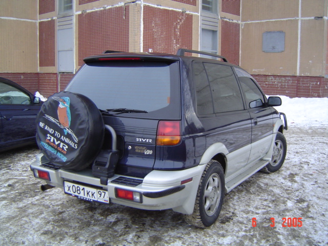 1997 Mitsubishi RVR