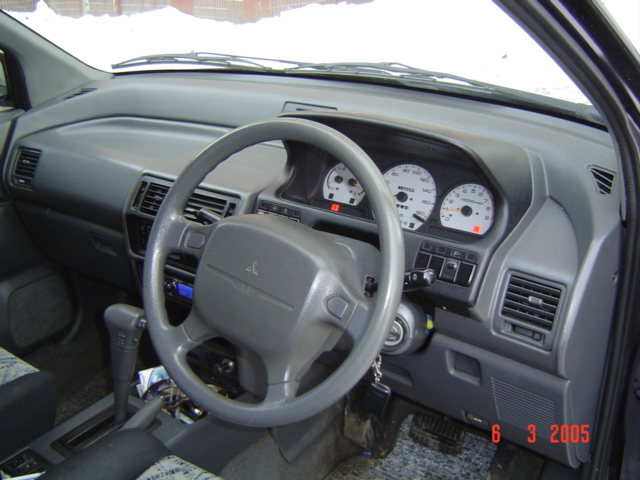 1997 Mitsubishi RVR
