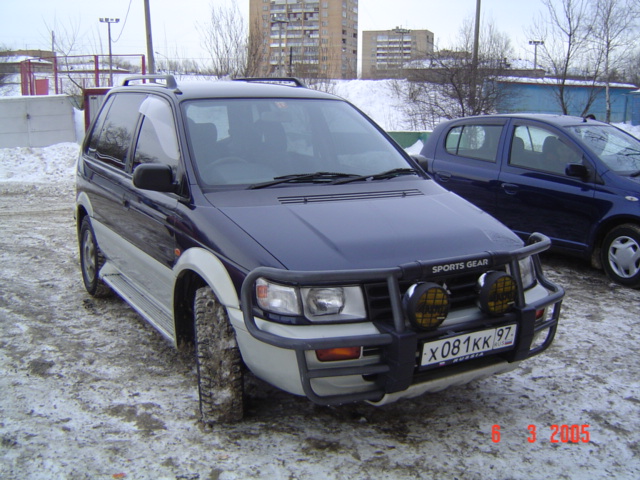 1997 Mitsubishi RVR