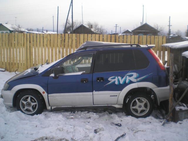 1997 Mitsubishi RVR