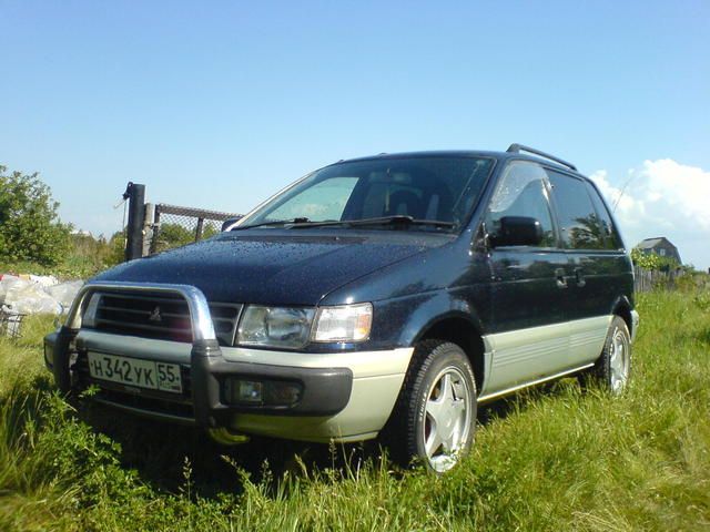 1997 Mitsubishi RVR