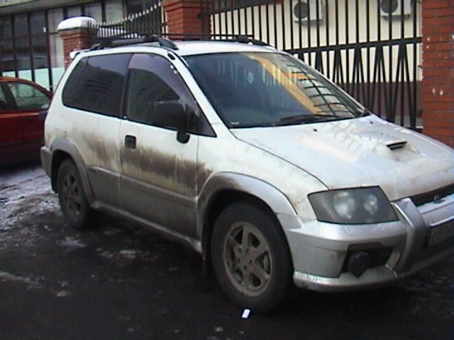 1997 Mitsubishi RVR