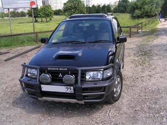 1997 Mitsubishi RVR Pictures