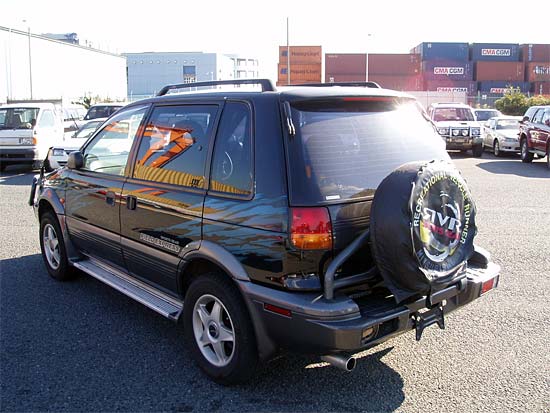 1997 Mitsubishi RVR Pictures