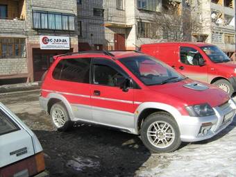 1997 Mitsubishi RVR Photos