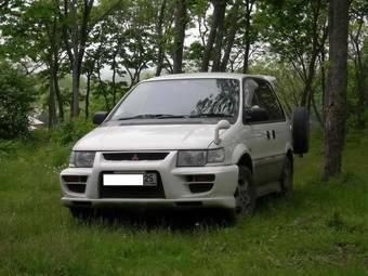 1997 Mitsubishi RVR
