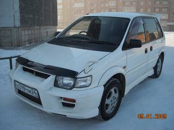 1997 Mitsubishi RVR Pics