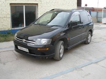 1997 Mitsubishi RVR Pictures