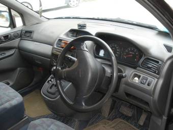 1997 Mitsubishi RVR Photos