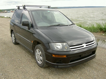 1998 Mitsubishi RVR
