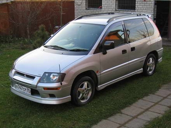 1998 Mitsubishi RVR