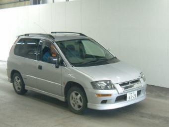 1998 Mitsubishi RVR