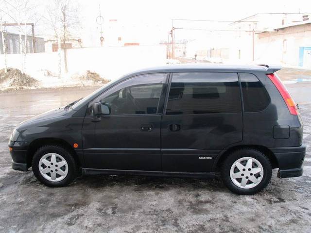 1998 RVR