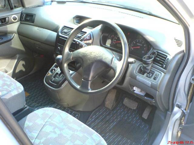 1998 Mitsubishi RVR