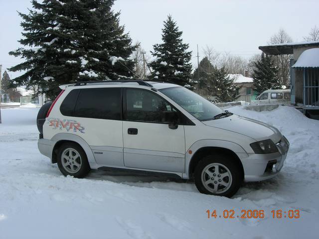 1998 Mitsubishi RVR