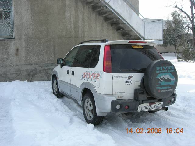 1998 Mitsubishi RVR