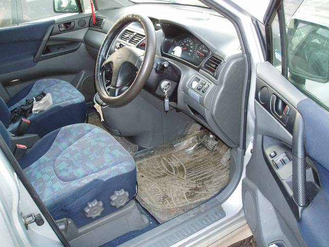 1998 Mitsubishi RVR