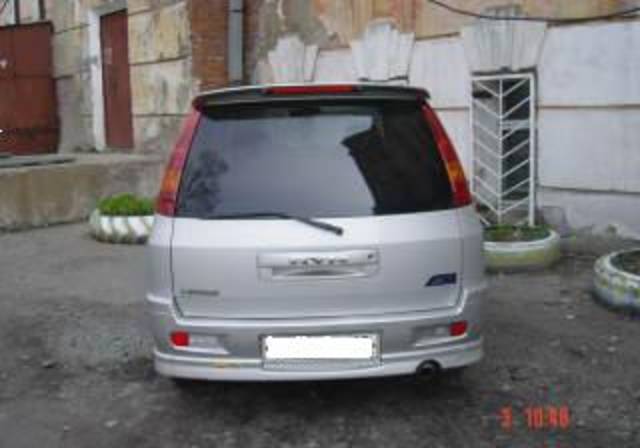 1998 Mitsubishi RVR
