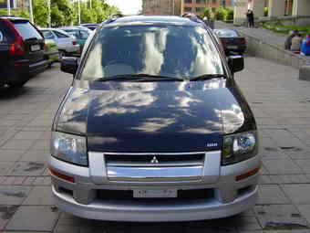 1998 Mitsubishi RVR Pictures