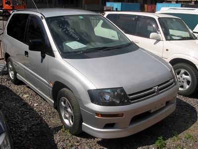 1998 Mitsubishi RVR Pictures