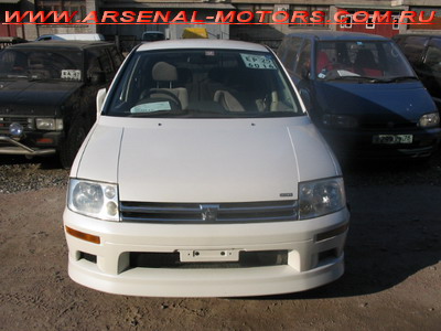 1998 Mitsubishi RVR Photos