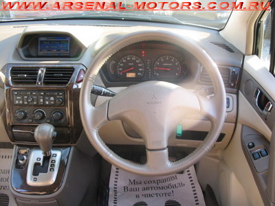 1998 Mitsubishi RVR Pictures