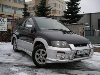 1998 Mitsubishi RVR Pictures