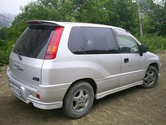 1998 Mitsubishi RVR Photos